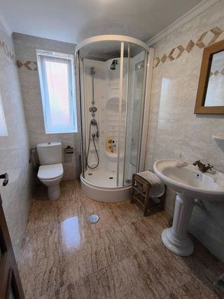 Casa adosada en alquiler en Villaquilambre