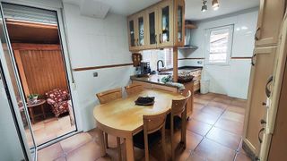 Casa adosada en alquiler en Villaquilambre