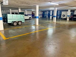 Garaje en alquiler en Martín Carpena - Torre del Río en Málaga