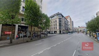 Local comercial en alquiler en Centro - Ayuntamiento en Santander