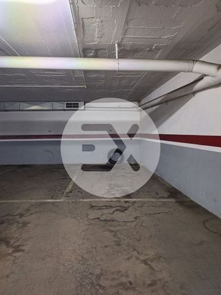 Garaje en venta en Els Canyars en Castelldefels