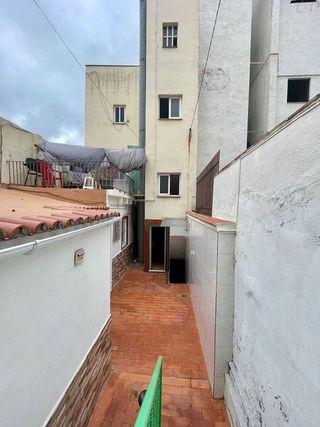 Edificio en venta en El Carmel en Barcelona