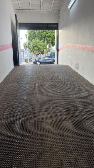 Garaje en venta en Centro - Doña Mercedes en Dos Hermanas