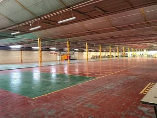 Nave industrial en alquiler en La Vega - Oteruelo en León