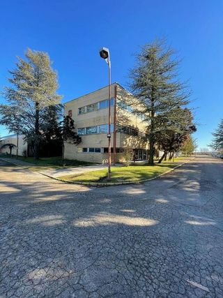 Oficina en alquiler en Trobajo del Camino en San Andrés del Rabanedo