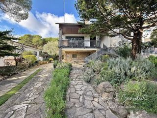 Chalet en venta en Begues