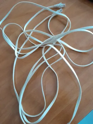 Cable Ethernet Categoria 5E, 5 metros de largo.