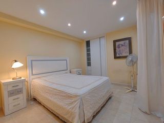 Piso en alquiler en Mercado en Alicante