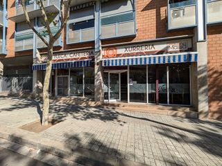 Local comercial en venta en Montigalà -Sant Crist en Badalona