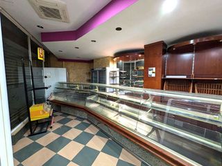 Local comercial en venta en Montigalà -Sant Crist en Badalona