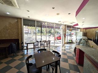 Local comercial en venta en Montigalà -Sant Crist en Badalona