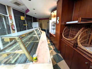 Local comercial en venta en Montigalà -Sant Crist en Badalona