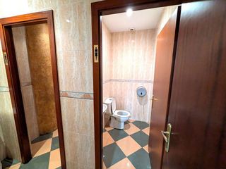 Local comercial en venta en Montigalà -Sant Crist en Badalona