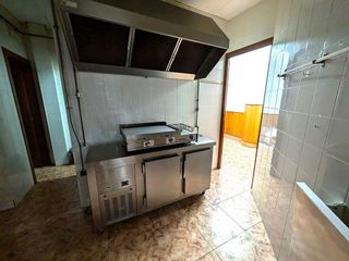 Local comercial en venta en Montigalà -Sant Crist en Badalona
