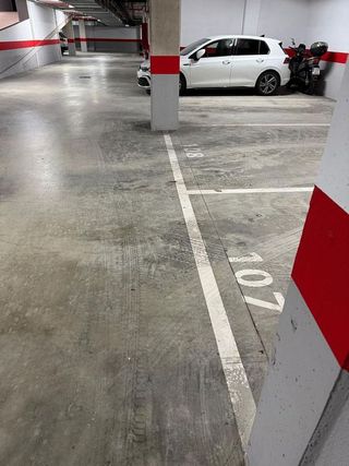 Garaje en alquiler en Los Castros - Castrillón - Eiris en Coruña (A)