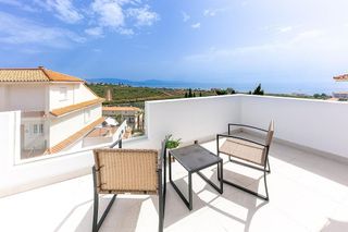 Casa pareada en venta en San Luis de Sabinillas en Manilva