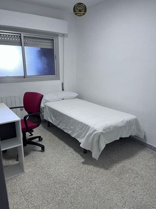 Piso en alquiler en Hospital en Jaén