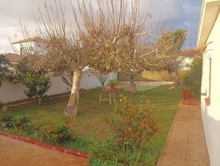Chalet en venta en Las Lagunas - Campano en Chiclana de la Frontera