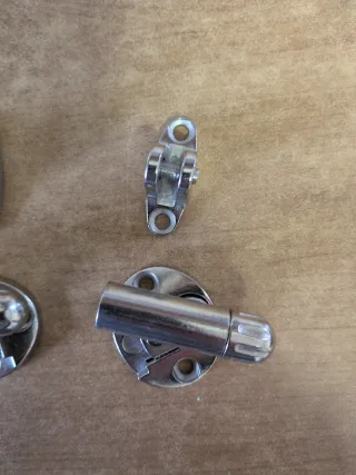 Herrajes para muelles de gas (4 unidades)