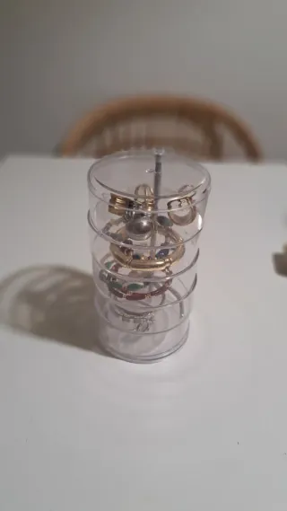 Joyero transparente giratorio