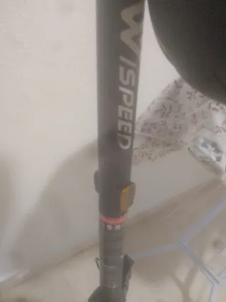 Patín Eléctrico Wisñe con Casco