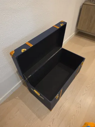 Baúl decorativo azul y dorado (almacenaje)