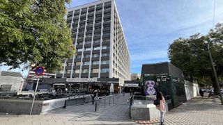 Local comercial en venta en La Buhaira en Sevilla