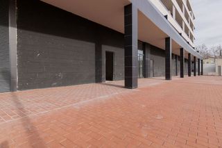 Local comercial en alquiler en Can Mates - Volpelleres en Sant Cugat del Vallès