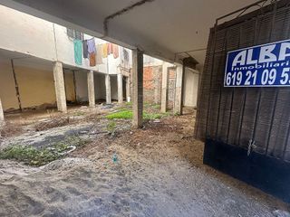 Local comercial en venta en Centro Ciudad - El Carmen en Vélez-Málaga