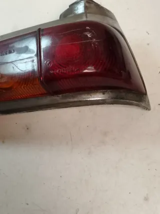 Piloto trasero derecho Mercedes Colas