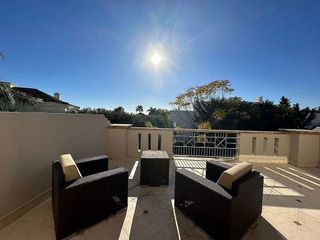 Casa adosada en alquiler en Nagüeles Alto en Marbella