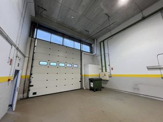 Nave industrial en alquiler en Port en Badalona