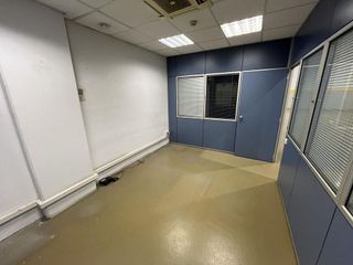 Nave industrial en alquiler en Port en Badalona