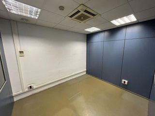 Nave industrial en alquiler en Port en Badalona