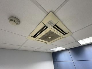 Nave industrial en alquiler en Port en Badalona