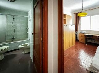 Piso en venta en Arrancapins en Valencia