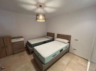 Piso en alquiler en Los Naranjos - Las Brisas en Marbella