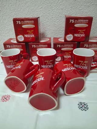 Tazas Nescafé 75 Aniversario (Rojas)