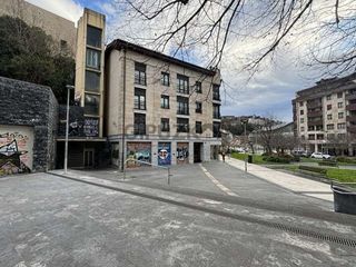 Local comercial en venta en El Antiguo en San Sebastián-Donostia