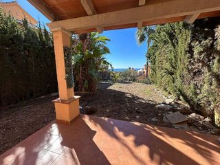 Casa pareada en alquiler en Calahonda en Mijas