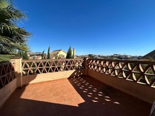 Casa pareada en alquiler en Calahonda en Mijas