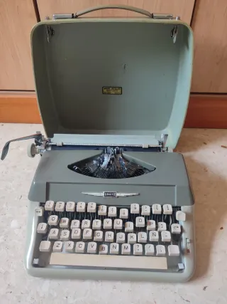 Máquina de escribir Amaya vintage