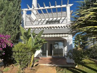 Casa adosada en alquiler en Calahonda en Mijas