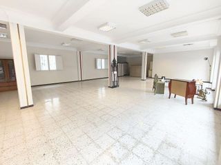 Local comercial en alquiler en Nervión en Sevilla