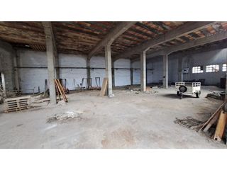 Local comercial en venta en Guadassuar