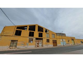 Local comercial en venta en Guadassuar