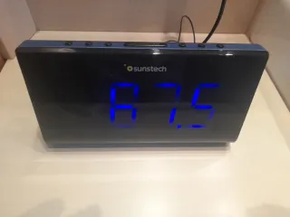 Radio Reloj Multifunción Suntech