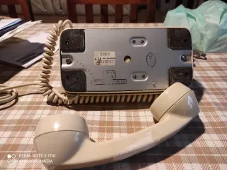 Telefono fisso vintage beige