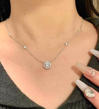 Collar de plata con circonitas