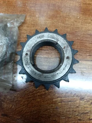Piñón Orbea 18 dientes bici antigua NOS